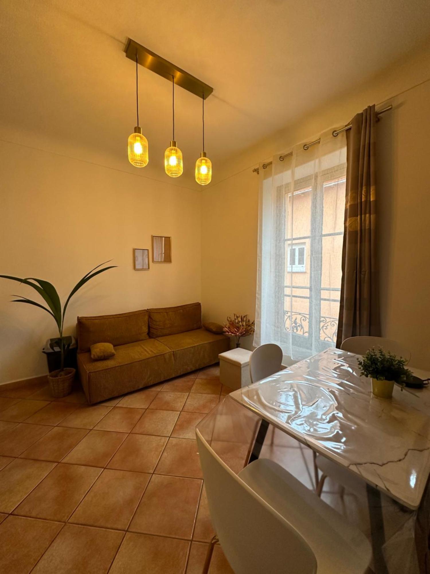 Villarey Home - Central Apartment In Menton Exterior photo